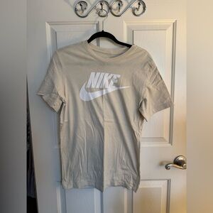 Men's Nike Beige T-Shirt